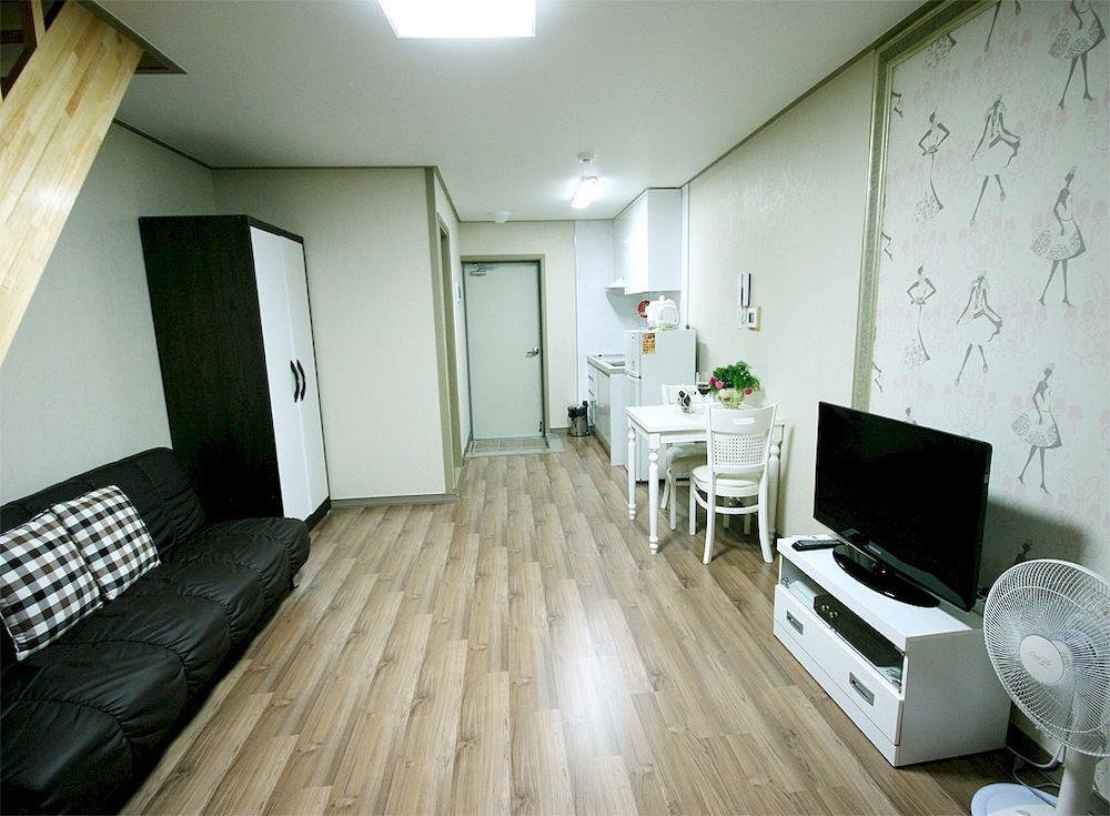 Ever Green Pension Geoje Exterior foto
